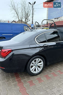 Седан BMW 7 Series 2014 в Мукачевому