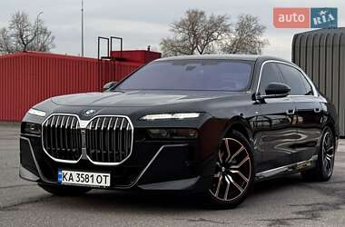 Седан BMW 7 Series 2023 в Києві