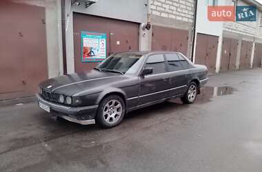 Седан BMW 7 Series 1992 в Києві