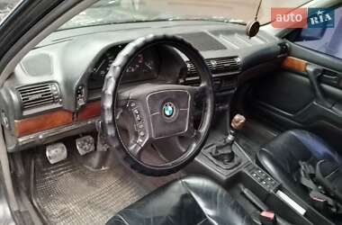 Седан BMW 7 Series 1992 в Києві