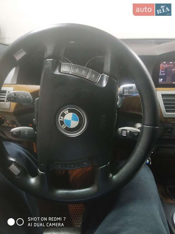 Седан BMW 7 Series 2003 в Первомайске