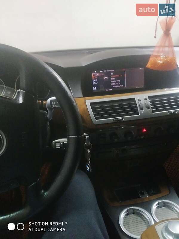 Седан BMW 7 Series 2003 в Первомайске