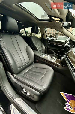 Седан BMW 7 Series 2016 в 