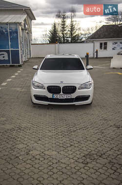 Седан BMW 7 Series 2012 в Черновцах