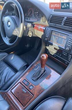 Седан BMW 7 Series 2001 в 