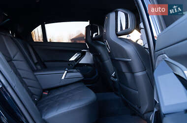 Седан BMW 7 Series 2024 в 