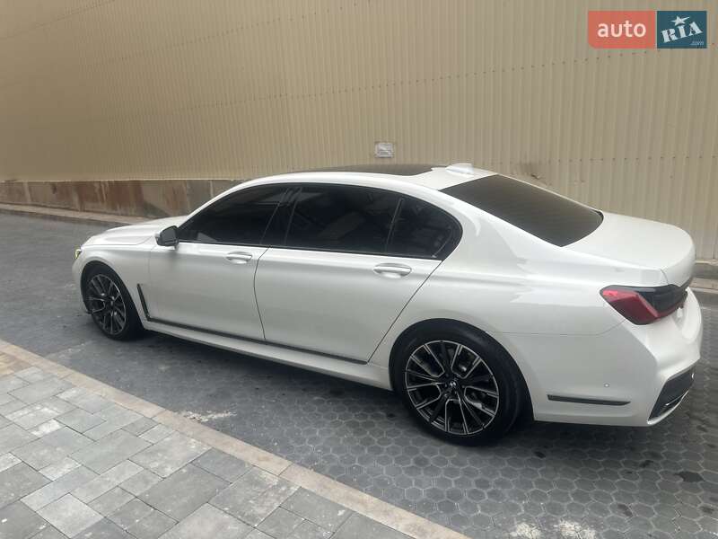 Седан BMW 7 Series 2017 в Одессе