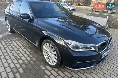 Седан BMW 7 Series 2017 в Львові