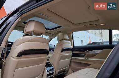 Седан BMW 7 Series 2019 в 