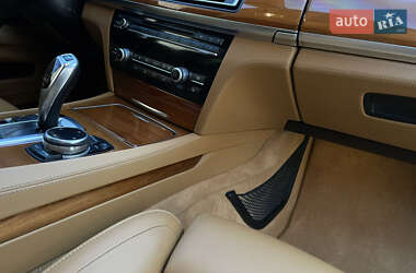 Седан BMW 7 Series 2013 в Рівному