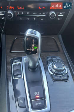 Седан BMW 7 Series 2010 в 
