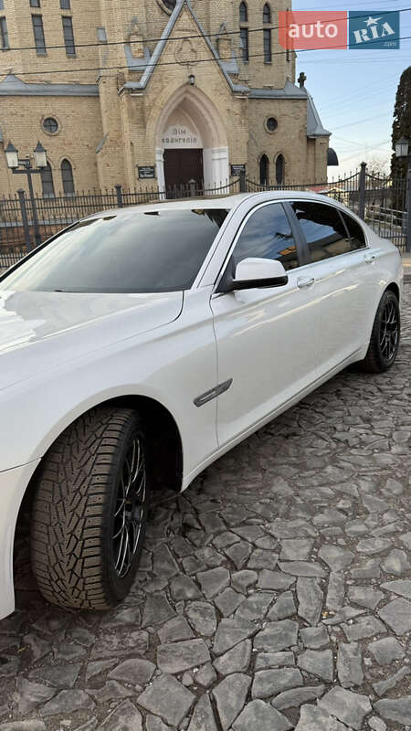 Седан BMW 7 Series 2010 в Луцке