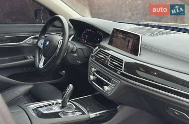 Седан BMW 7 Series 2019 в 