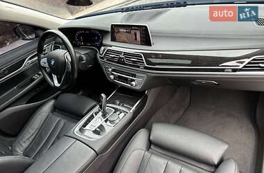 Седан BMW 7 Series 2019 в 