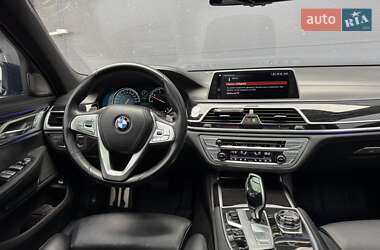 Седан BMW 7 Series 2018 в 