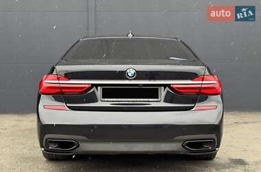 Седан BMW 7 Series 2018 в 