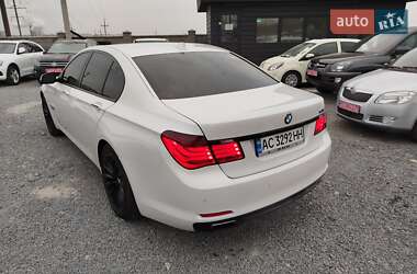 Седан BMW 7 Series 2011 в Ровно