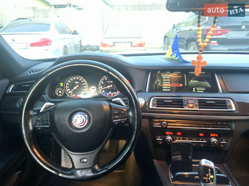 Седан BMW 7 Series 2013 в Києві