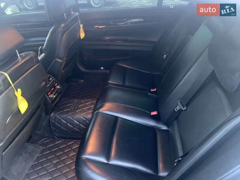 Седан BMW 7 Series 2013 в Києві
