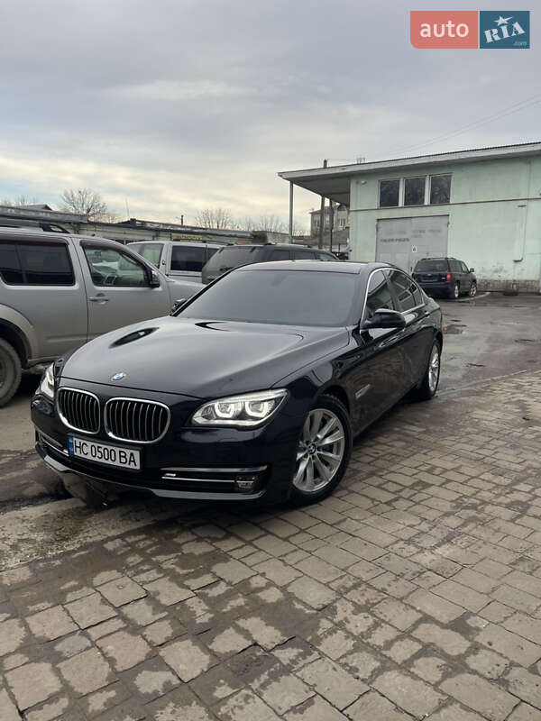 Седан BMW 7 Series 2015 в Львове