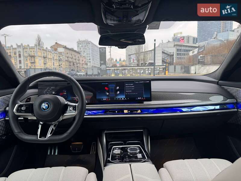 Седан BMW 7 Series 2023 в Києві