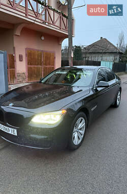 Седан BMW 7 Series 2014 в 