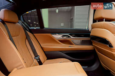 Седан BMW 7 Series 2017 в 