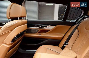 Седан BMW 7 Series 2017 в 
