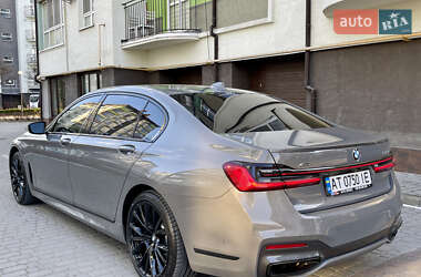 Седан BMW 7 Series 2022 в 