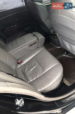 Седан BMW 7 Series 2002 в 