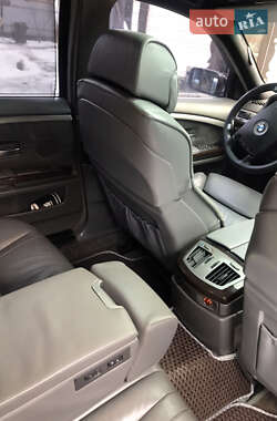 Седан BMW 7 Series 2002 в 