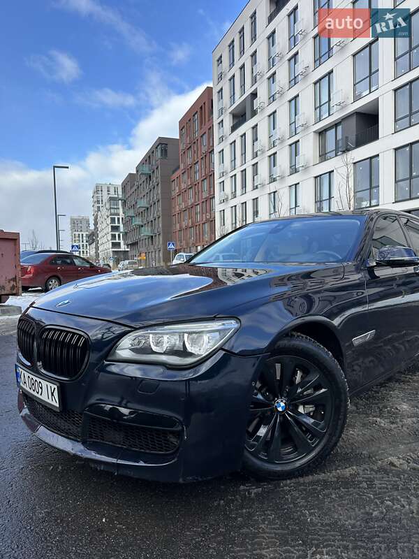 Седан BMW 7 Series 2013 в 