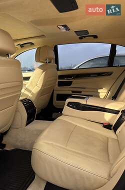 Седан BMW 7 Series 2013 в 