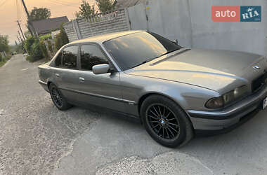 Седан BMW 7 Series 1995 в Днепре