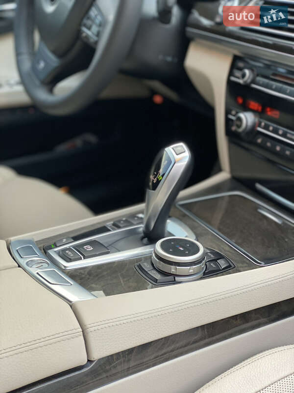 Седан BMW 7 Series 2012 в Луцьку