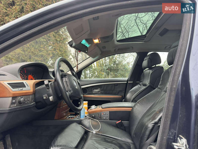 Седан BMW 7 Series 2002 в Львове