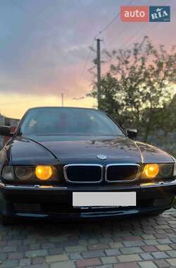 Седан BMW 7 Series 1994 в Сарнах