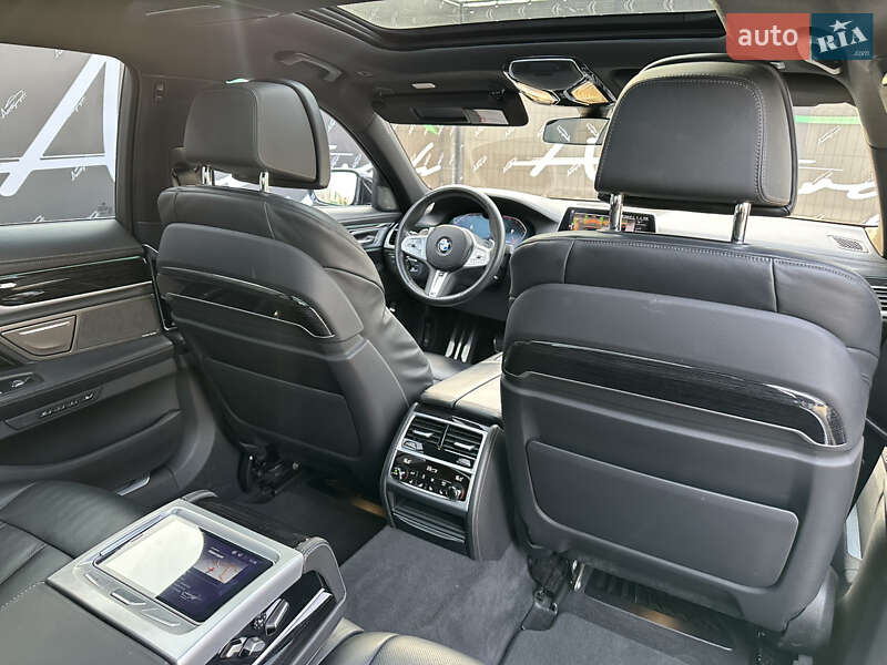 Седан BMW 7 Series 2019 в Києві