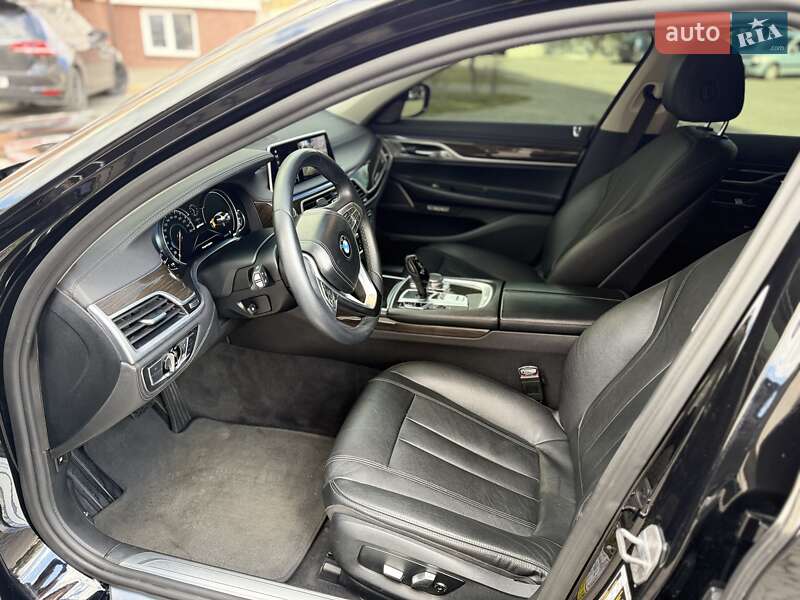Седан BMW 7 Series 2017 в Ивано-Франковске фото 19 Седан BMW 7 Series 2017 в Ивано-Франковске