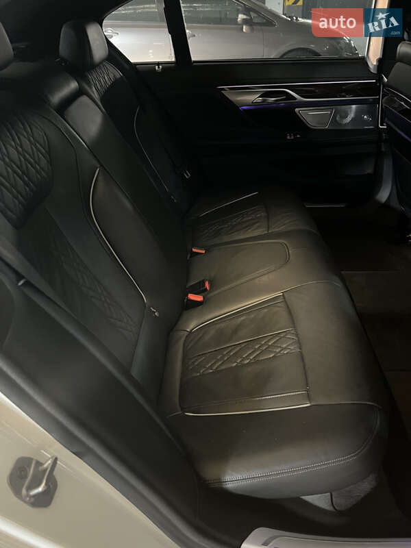 Седан BMW 7 Series 2019 в Киеве фото 14 Седан BMW 7 Series 2019 в Киеве