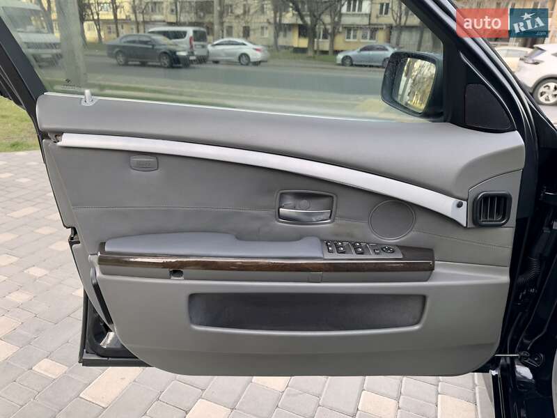 Седан BMW 7 Series 2003 в Одессе