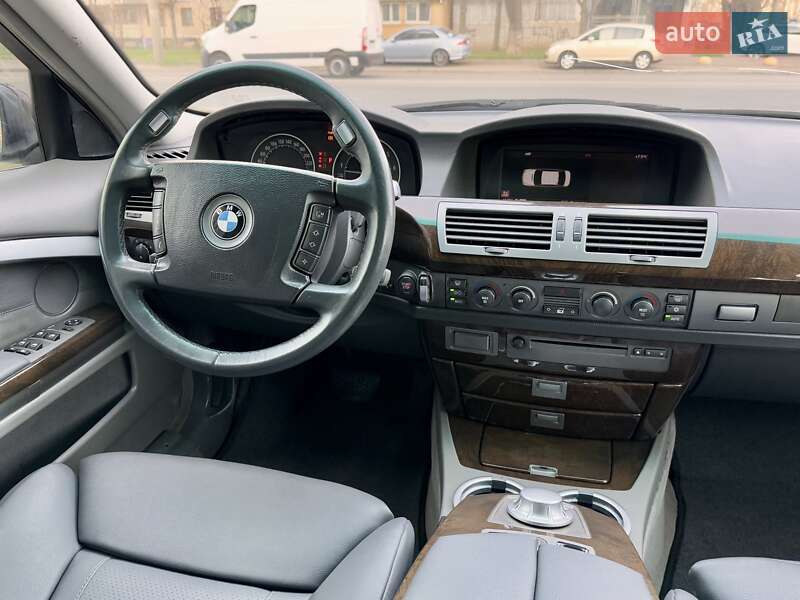 Седан BMW 7 Series 2003 в Одессе