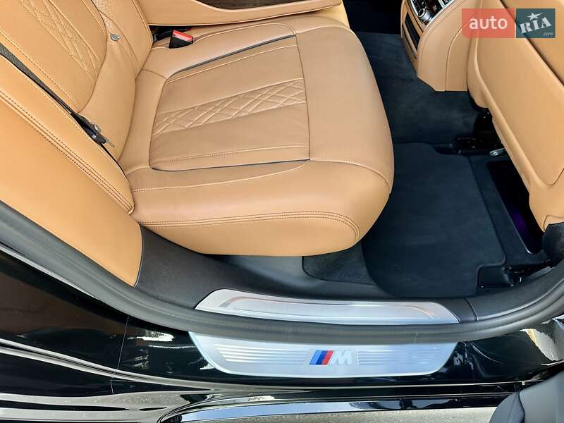 Седан BMW 7 Series 2022 в Києві