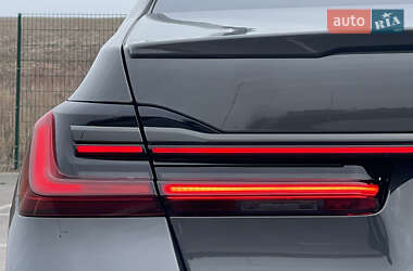 Седан BMW 7 Series 2020 в Рівному