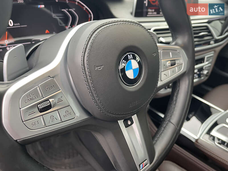 Седан BMW 7 Series 2020 в Ровно