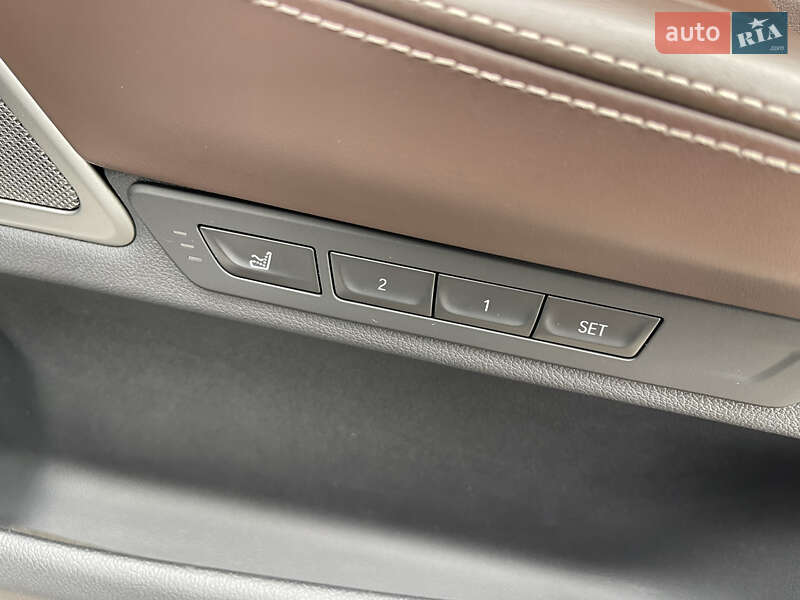 Седан BMW 7 Series 2020 в Ровно