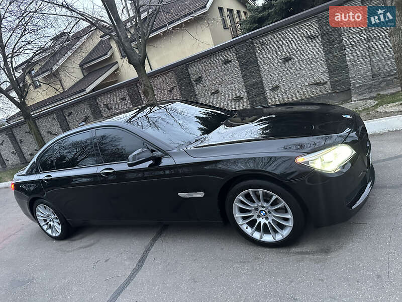 Седан BMW 7 Series 2012 в Днепре