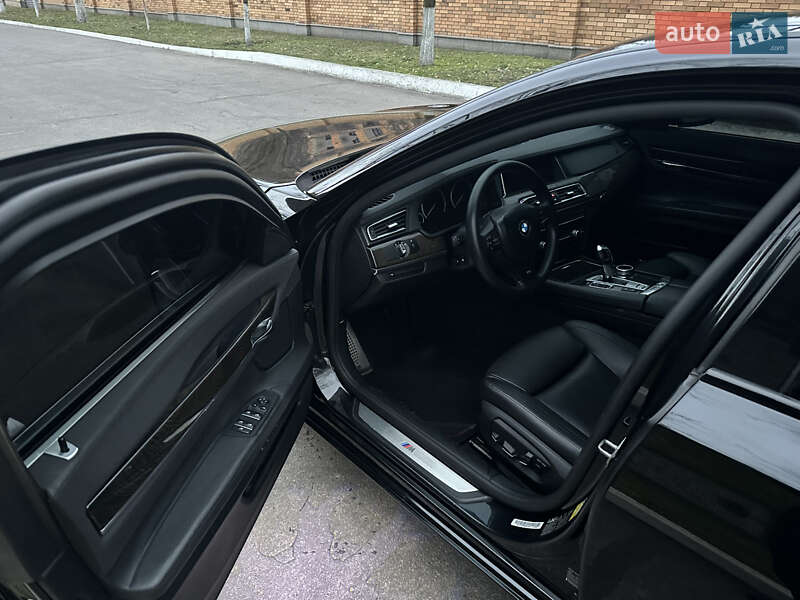 Седан BMW 7 Series 2012 в Днепре