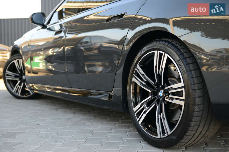 Седан BMW 7 Series 2023 в Мукачево