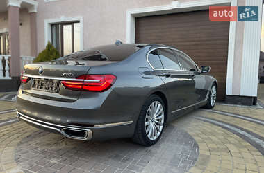Седан BMW 7 Series 2016 в Сарнах
